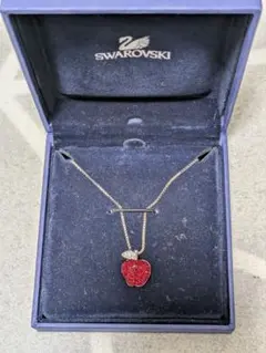 Swarovski りんご型ネックレス 約40cmのサムネイル