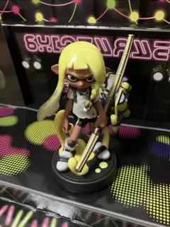amiiboイエローガール（スプラトゥーン　アミーボ）のサムネイル