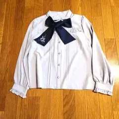 axes femme リボン付き長袖シャツ