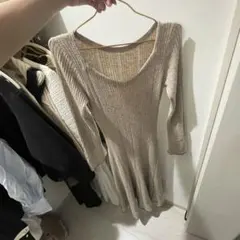 ベージュ リブ編み 長袖ニットワンピース