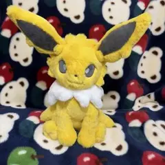 ポケモン サンダース ふわふわ抱きぬいぐるみ - メルカリ