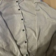 ベージュカーディガン