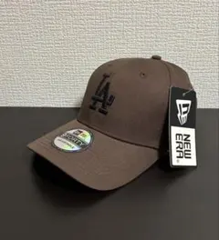 NEW ERA 9FORTY LAキャップ ブラウン色　ブラック刺繍