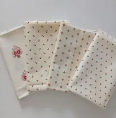 【セール】モダ　1m分　生地　4枚　レッドワーク　パッチワーク　moda