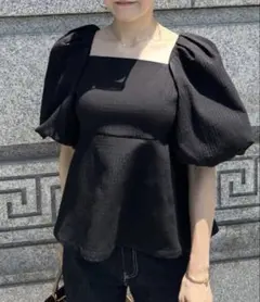 未使用　Jennn パフスリーブ　トップス　ギャザー　Mのサムネイル