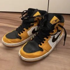 NIKE AIR JORDAN 1 MID "タクシー"のサムネイル