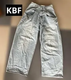 KBF ハイウエストライトブルー ワイドレッグデニム36サイズのサムネイル