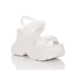 2025年最新】yelloスニーカーサンダルの人気アイテム - メルカリ