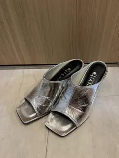 DIANA ダイアナ　ミュール　シルバー　美品 靴・バッグのダイアナ通販サイト ｜ ミュール シルバー 【dianashoes.com】