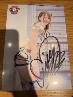 女子プロレス　マリーゴールド　直筆サイン入りポートレート　岩谷麻優　35