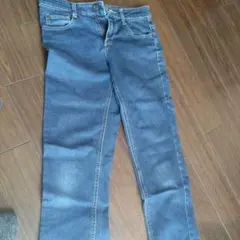 ストレートデニムパンツ