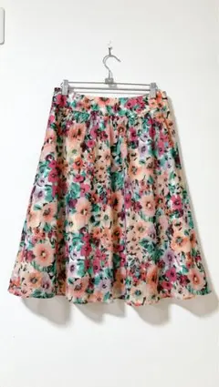 ローラアシュレイ　LAURA ASHLEY フレアスカート　花柄　Ｌのサムネイル