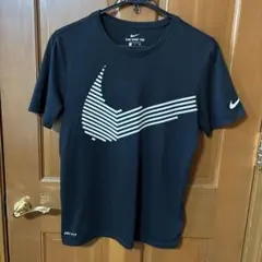 お値下げ　NIKE Tシャツ　紺色　Sサイズ　ベトナム製