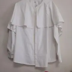 ホワイトフリル長袖シャツ