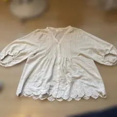 MINIMUM 刺繍入りチュニック クリーム色 サイズ2のサムネイル