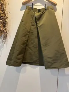Demi-Luxe BEAMS フレアスカート カーキ 38のサムネイル