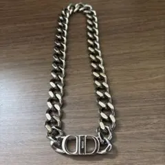 Dior グルメットチェーンネックレス スクリプトロゴ シルバーカラー 