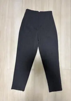 ZARA ハイウエストパンツ