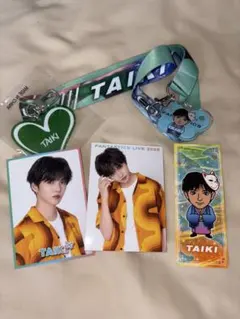 未解体】FANTASTICS 佐藤大樹 アクリルスタンド2種セット - メルカリ