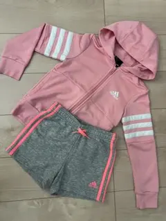 adidas ピンク ジャージ上 短パンセット130サイズ