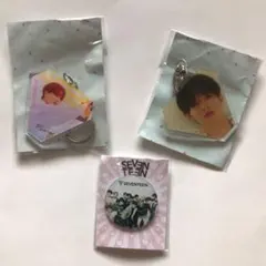 seventeen キーホルダー　バッチ