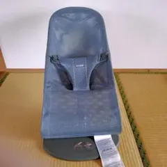 美品 BABYBJORN バウンサー Bliss Air メッシュ ブルー - メルカリ