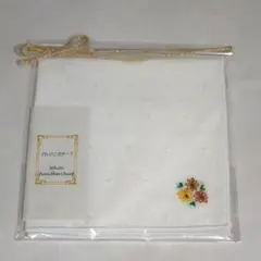 手刺繍 白ハンカチーフ ワンポイント花の刺繍 裏面ガーゼ 綿100% 未開封品