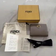 FENDI 二つ折り財布 グレージュ