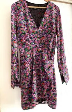 Zara 花柄 Vネック 長袖ワンピース