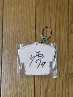 東京ヤクルトスワローズ 伊藤琉偉 直筆サイン入り本革キーホルダー