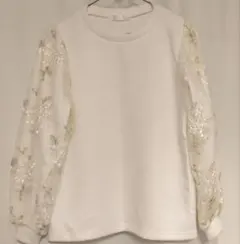 シューラルー　刺繍入りホワイト長袖トップス Mサイズのサムネイル