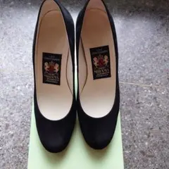 MIHAMA ミハマ パンプス ブラックのサムネイル