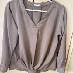 GLACIER M Vネック長袖ブラウス グレージュ