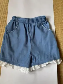 パール付き フリル デニム ショートパンツ ブルー