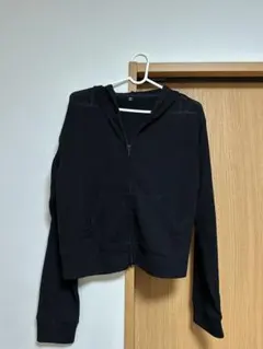 ジーユー パーカー