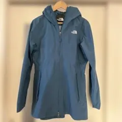 THE NORTH FACE マウンテンパーカー 青