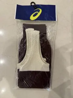 アシックス　ストッキング　えんじ色