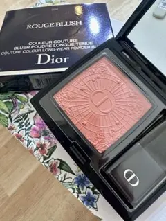 新品　未使用✨DIOR ディオール　スキン　ルージュ　ブラッシュ　556 限定
