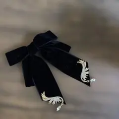 ブラック リボン ブローチ ビジュー付き