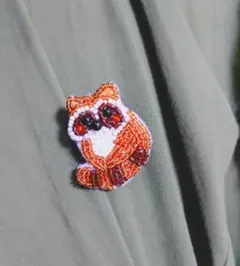 ハンドメイドビーズ刺繍ブローチ　アライグマ