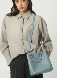 UNITED ARROWS チェーンハンドル 2WAY スクエアショルダーバッグのサムネイル