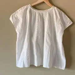 未使用　fanaka インド 刺繍ブラウス 2way