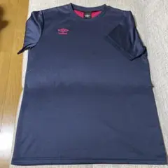 トレーニングシャツ　umbro ネイビー Ｌサイズ