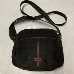 黒のコットンショルダーバッグ