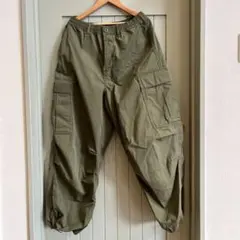 カーゴパンツ オリーブ色 ゴムウエスト