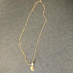 ゴールド リーフ型ペンダント ネックレス