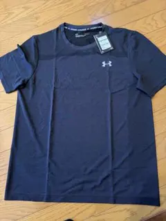 Under Armour ダークブルー Tシャツ 新品
