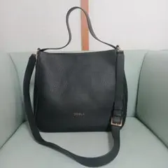 【新品未使用】フルラ FURLA 2way トートバッグ 黒 レザー 斜め掛け可