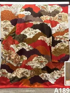 お値下げ藤井寛 赤系雲取り金駒刺繍振袖落款あり - メルカリ