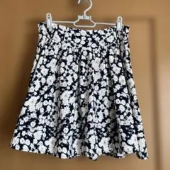 マジェスティックレゴン　花柄フレアスカート ネイビー